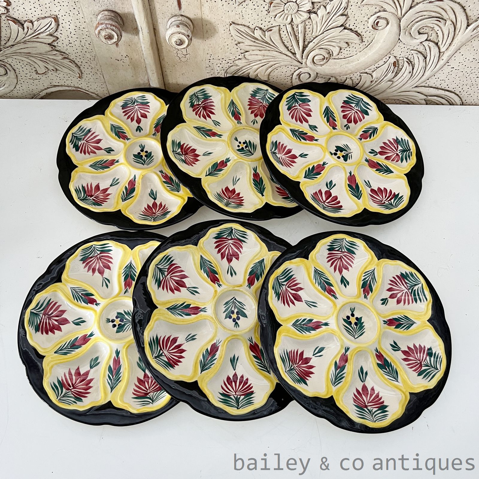 Set of Six Rare Vintage French Henriot Quimper Faience Oyster Plates - FR731   for sale